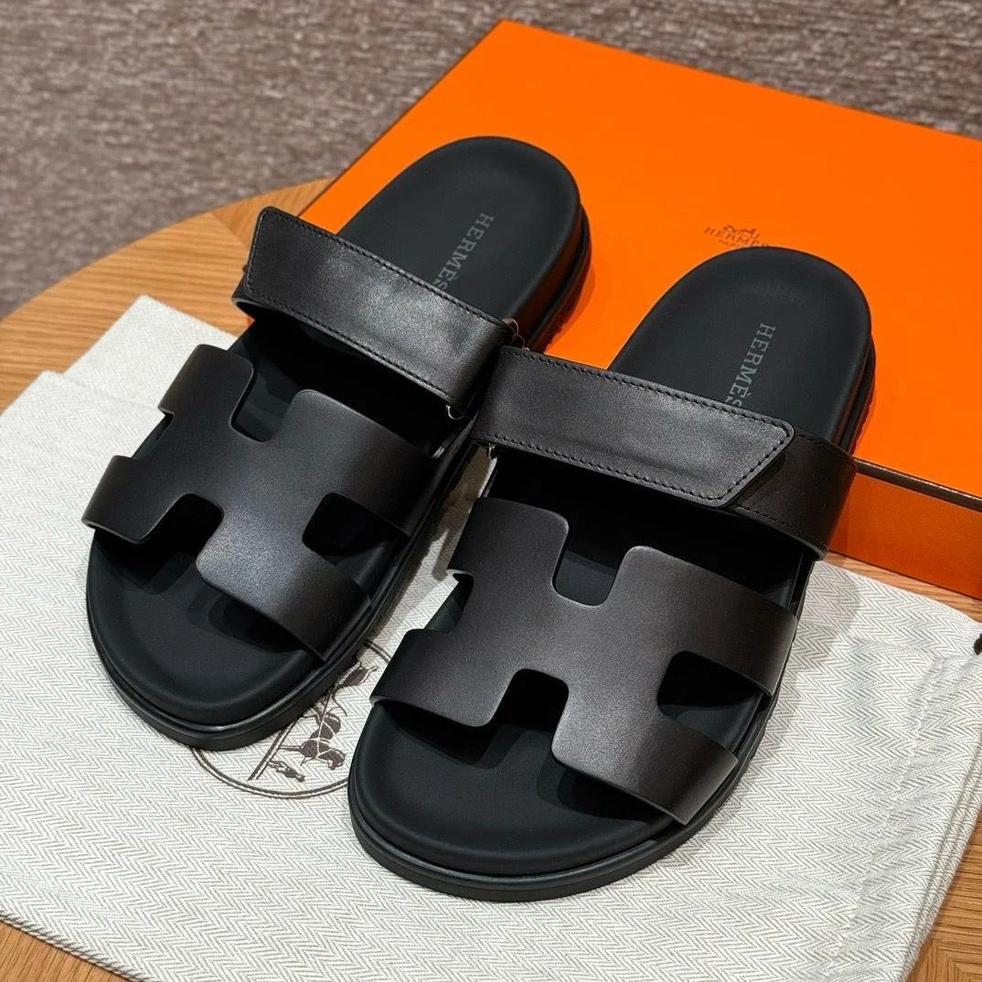 Sneakers, slides & sandals — MSK 3